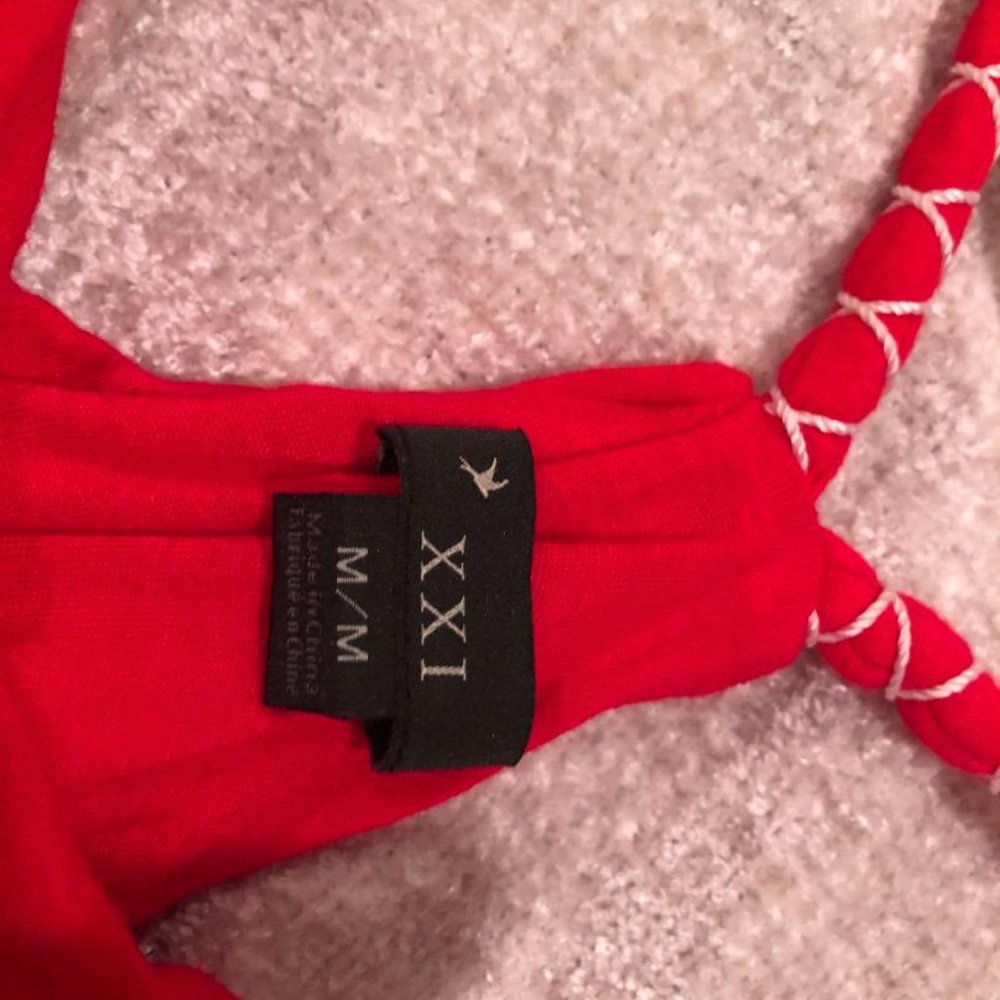 Red Embroidered Tank - Size: M - Picture 5 of 6